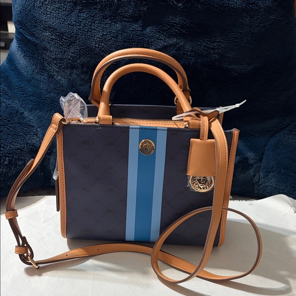 Anne Klein Navy and Tan Satchel - Picture 14 of 14